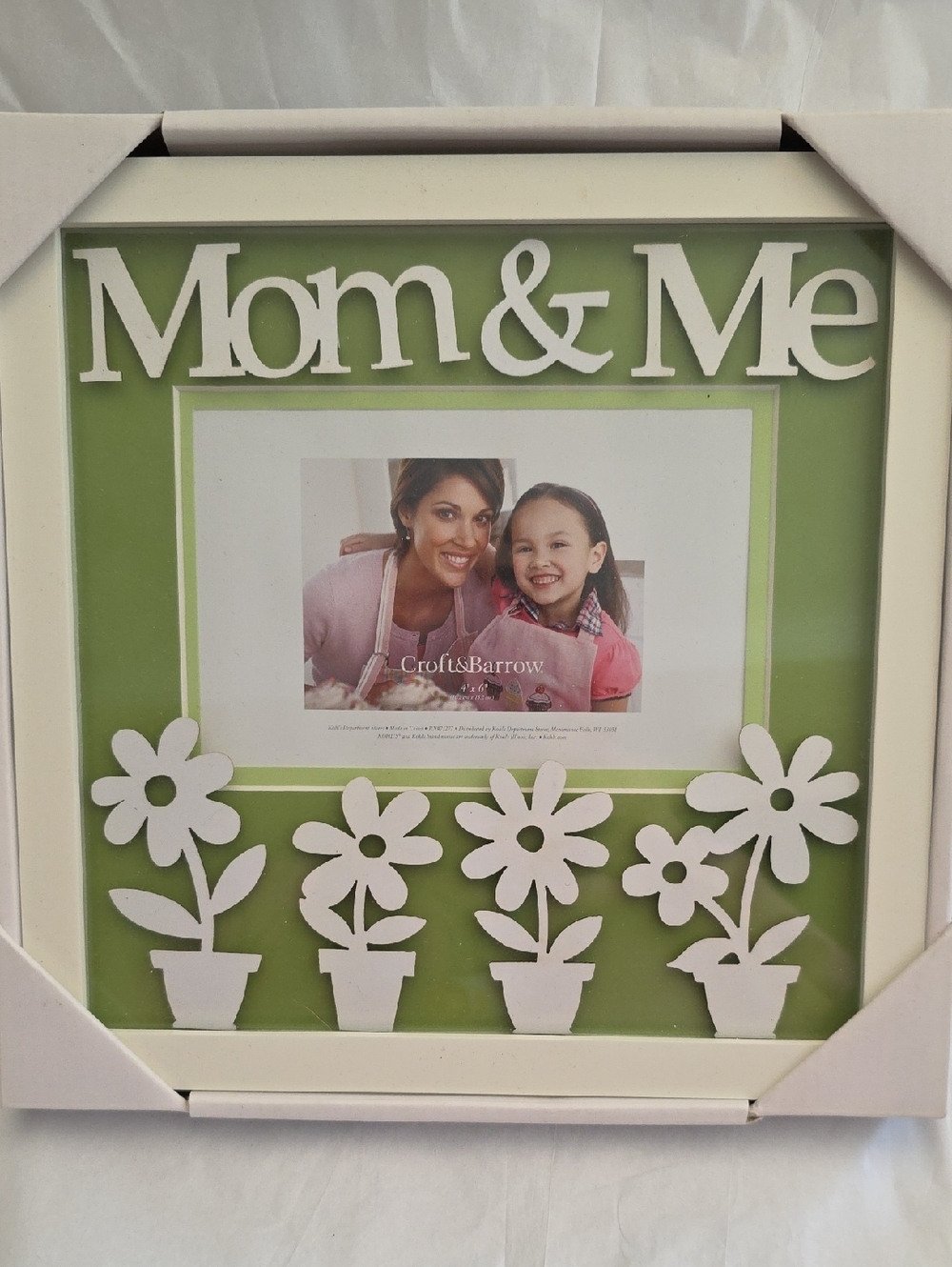 Croft & Barrow White Floral 'Mom & Me' Frame on Green